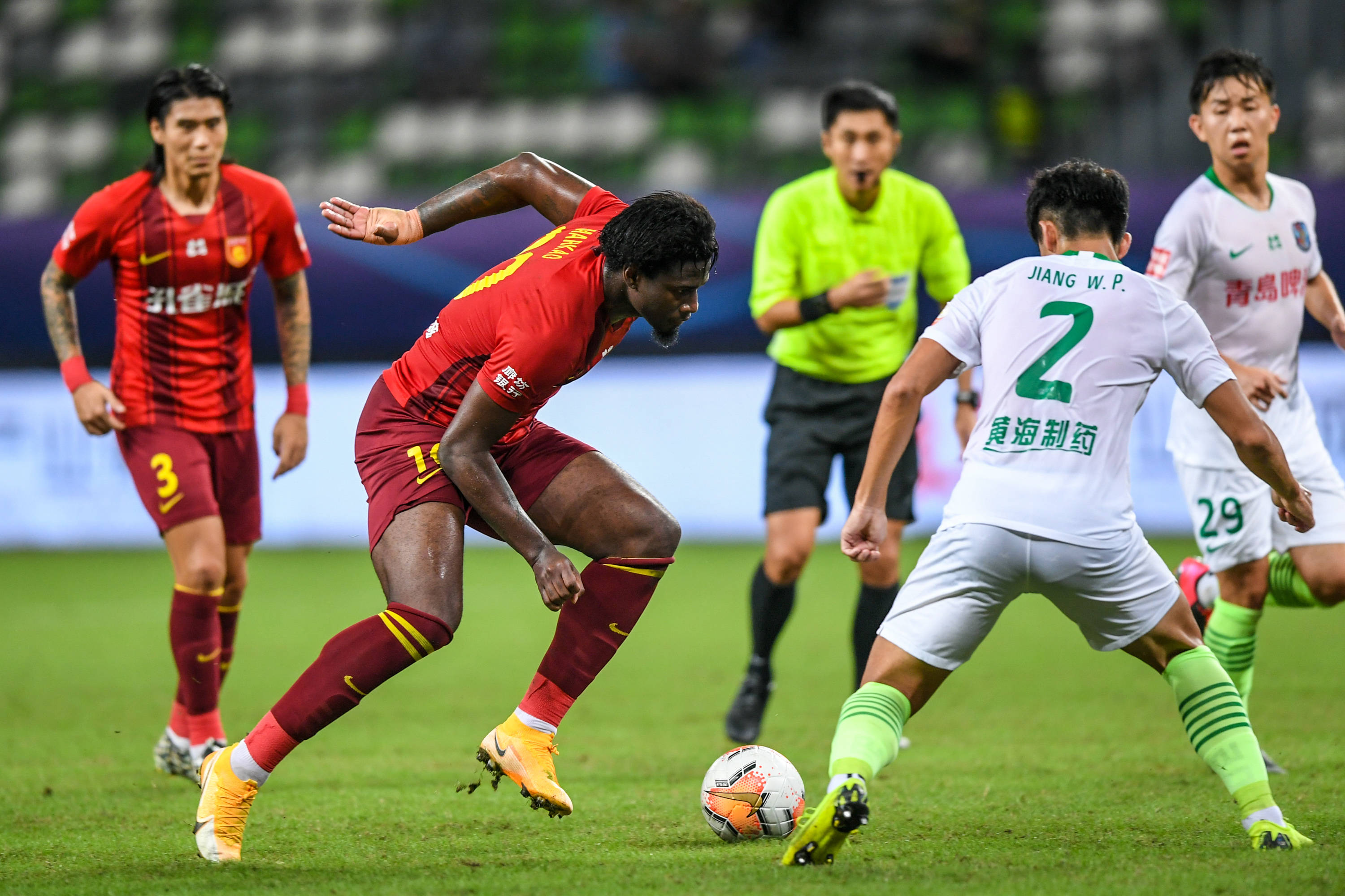 《决胜巅峰》×京东电竞跨界联动 推出“巅峰献礼 京享福利”主题活动