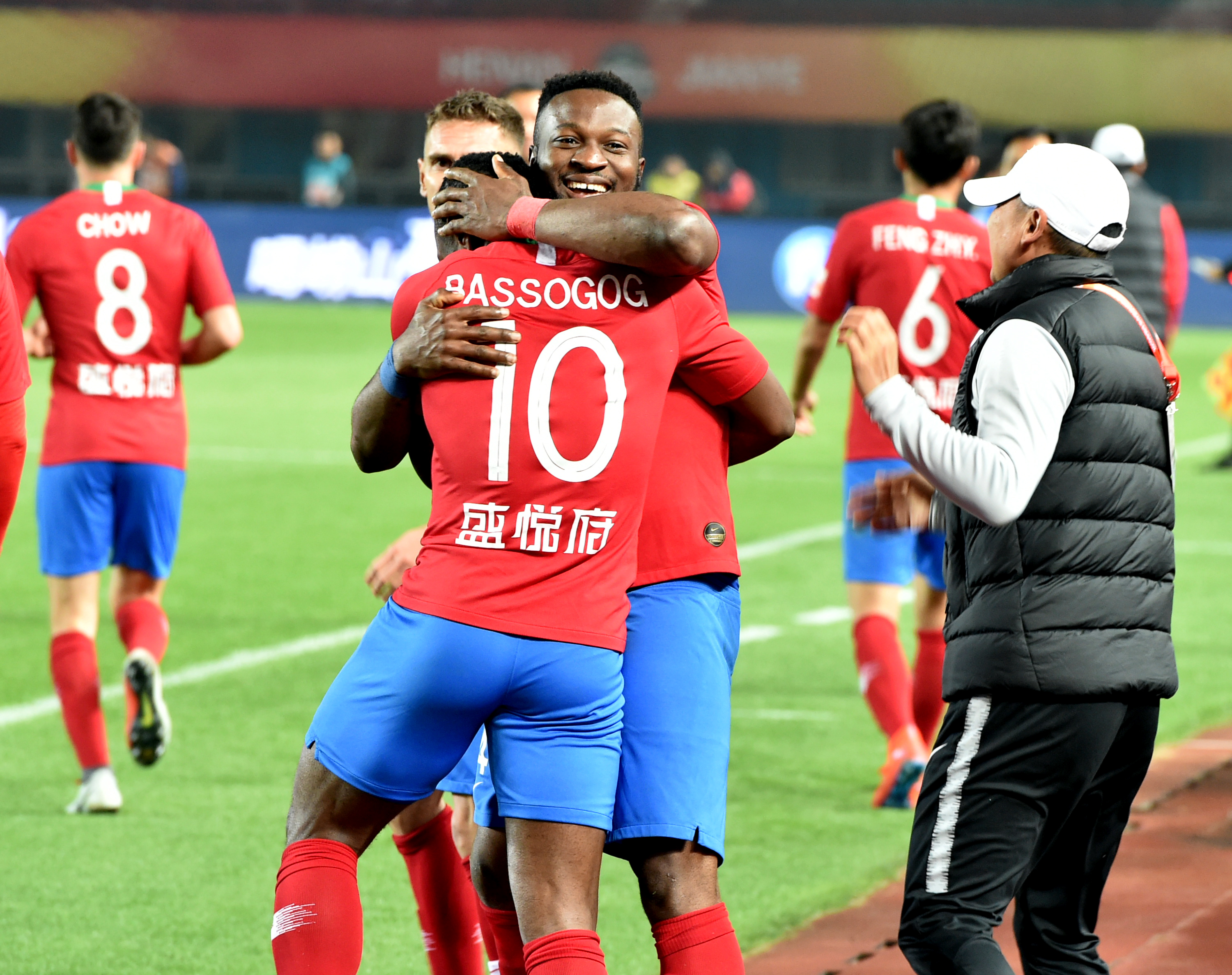 浓眉哥再受伤，独行侠被坑惨？四大潜在下家上线：勇士雄鹿在列